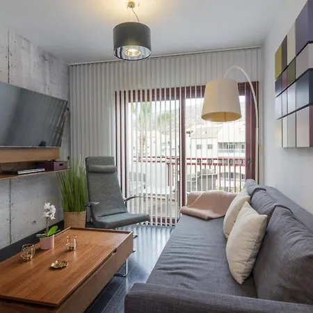 Nuevo Apartamento Con Piscina En El Apartamento Palm-mar